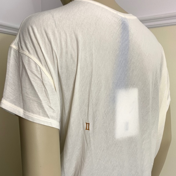 KIT and ACE technical cashmere Wave Tee 8 NWT - Picture 7 of 16